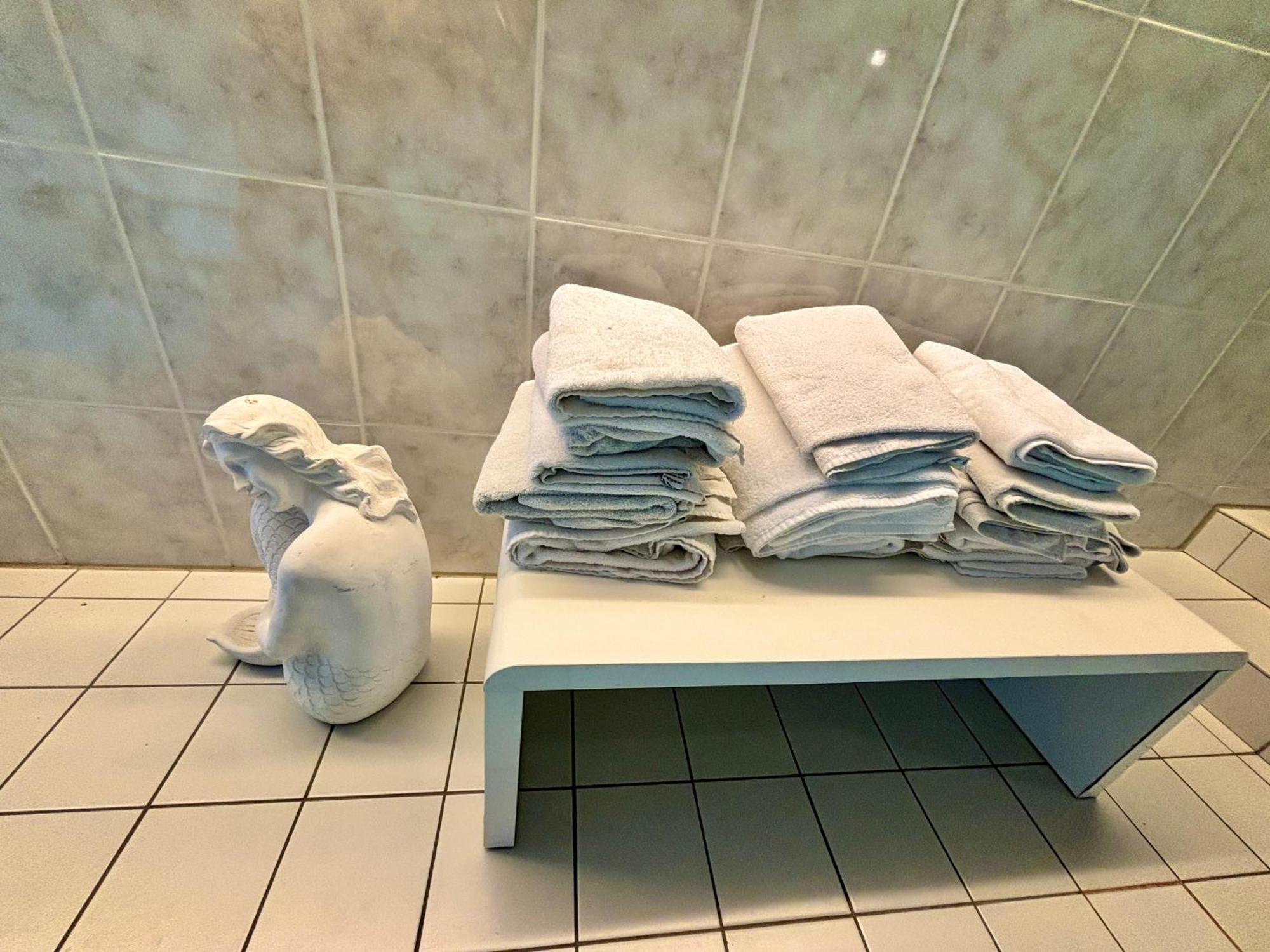 Wolkenzimmer Mit 140 Cm Bett Im Erdgeschoss Seligenstadt Eksteriør bilde